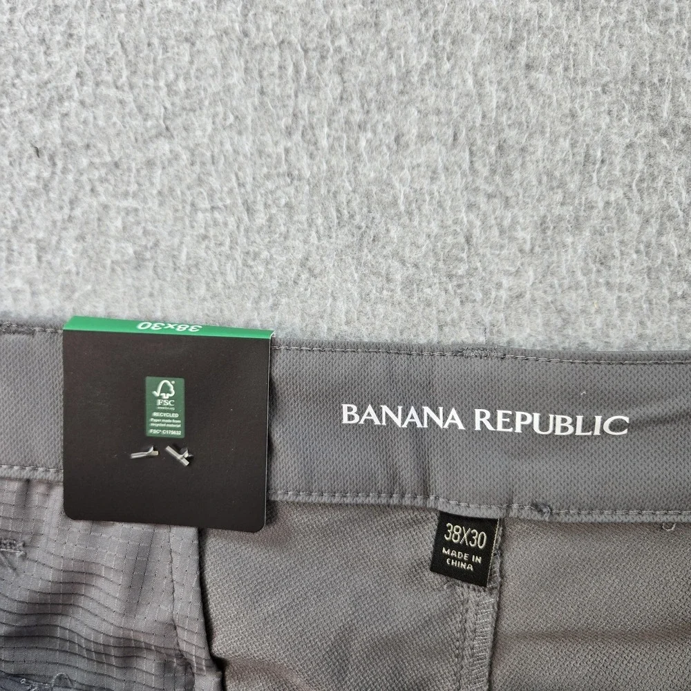Banana Republic Pants Mens 38x30 Gray Chino Slim Microfiber Flat‎ Front Pockets